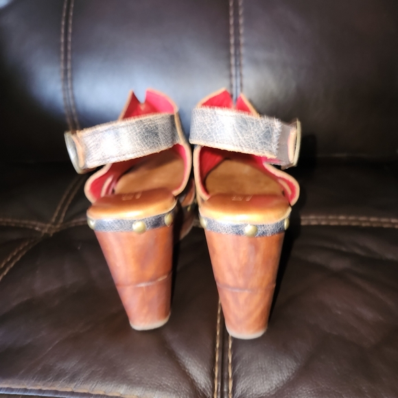 Bedstu sandala - Picture 3 of 5